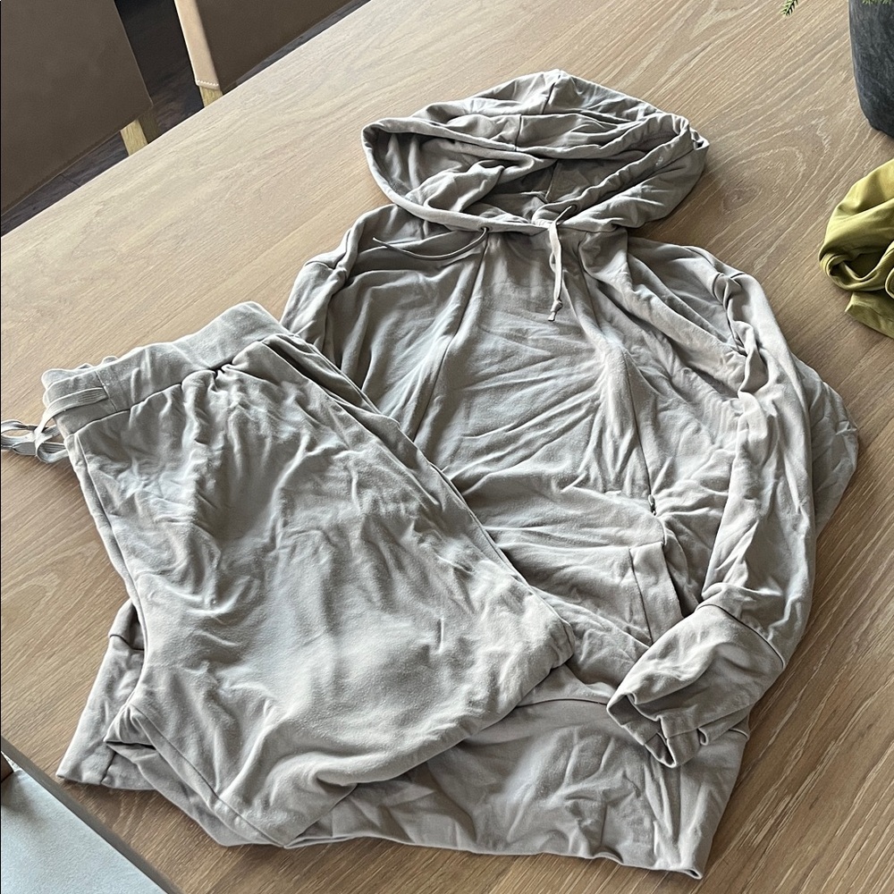 Kindred Bravely Taupe nursing Hoodie and Jogger Set